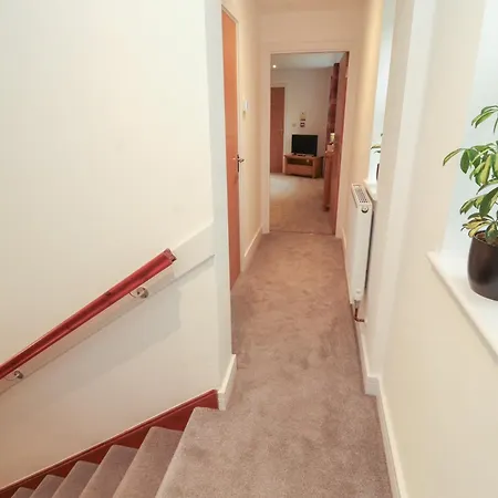 Little Plumtree 아파트 밀른소프